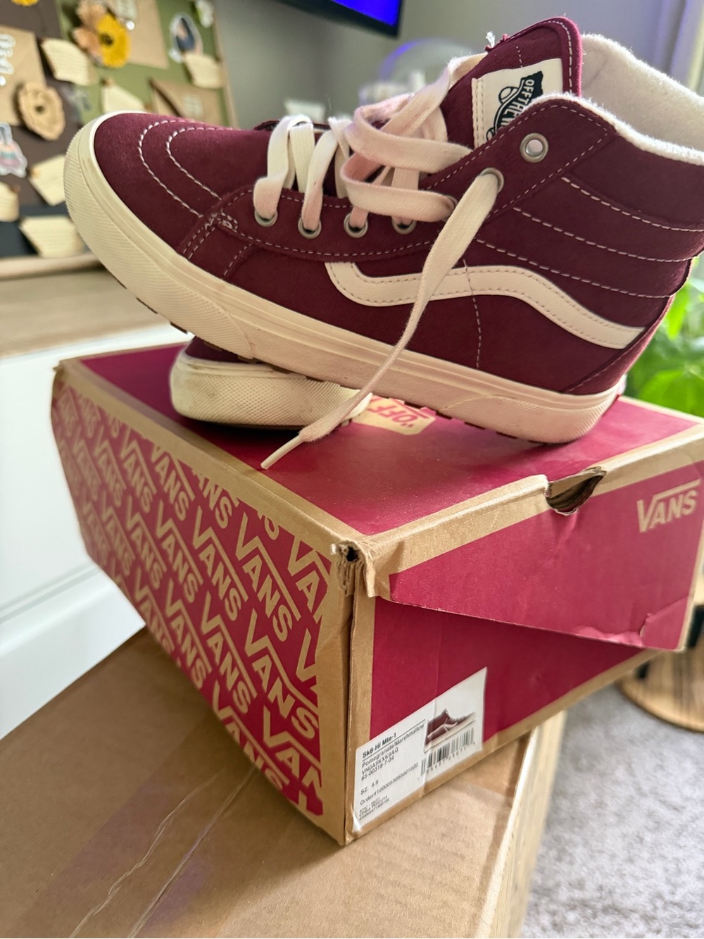 🍷 Vans Sk8-Hi MTE-1 “Pomegranate/Marshmallow” 🍷